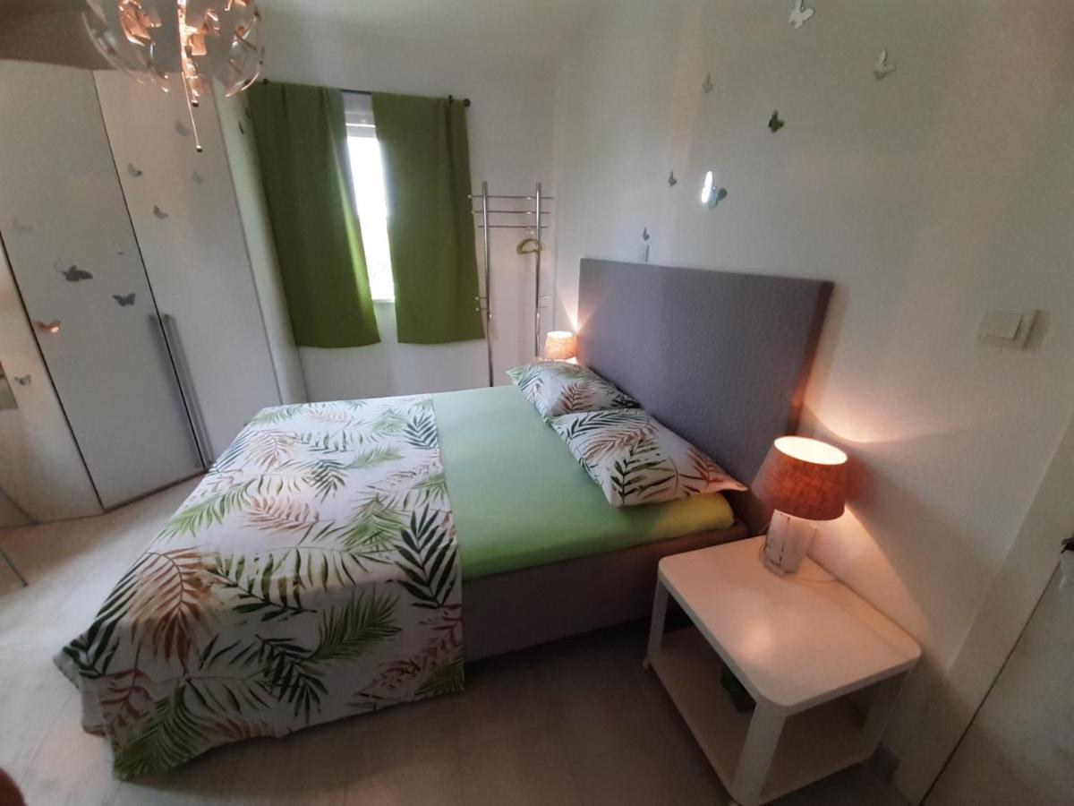 Apartment Mia Rab Town Bagian luar foto