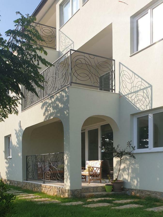 Apartment Mia Rab Town Bagian luar foto